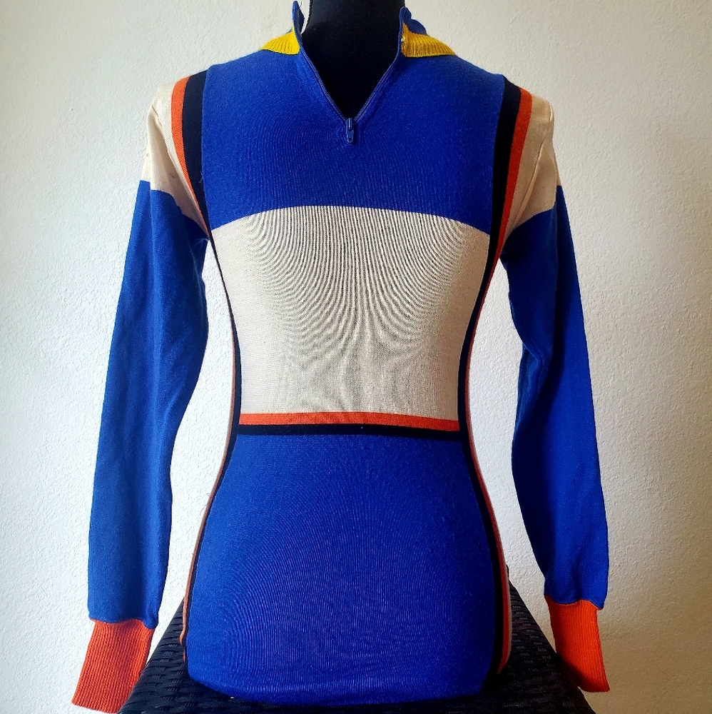 Sweater - Picture 2 of 3